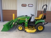 2010 John Deere 2305 4WD