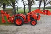 2014 Kubota L3200 4WD Tractor WLoader & Backhoe